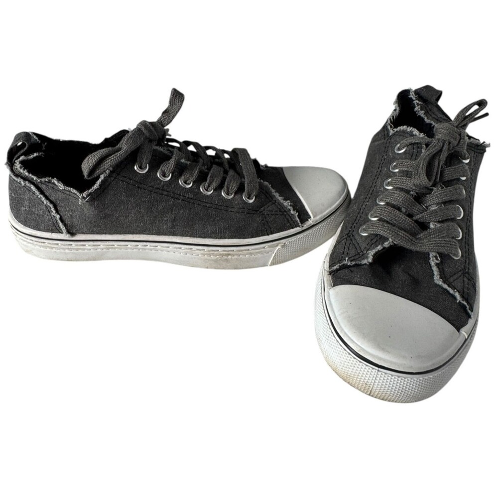 Maurices Polly Denim Raw-Edge Canvas Sneakers Women’s Size 9M (Discontinued)